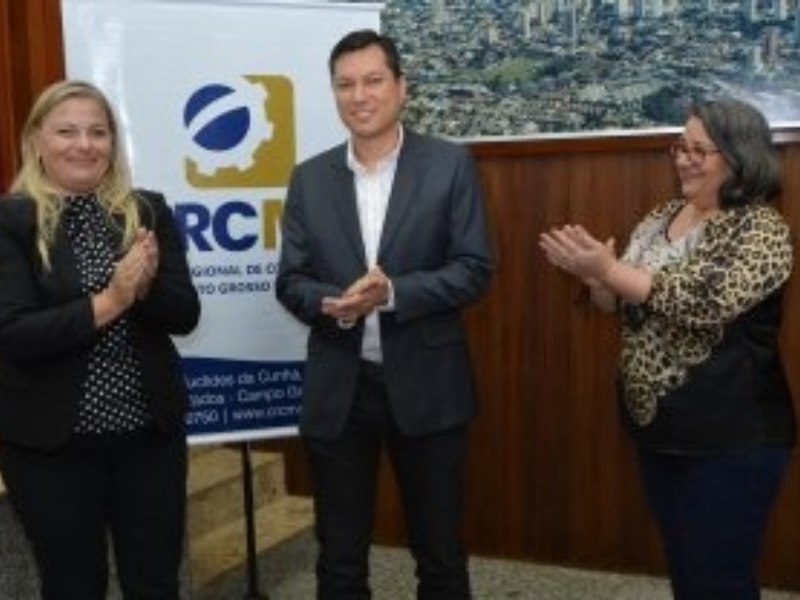 FACULDADE NOVOESTE E CRC/MS ASSINAM TERMO DE COOPERAÇÃO EDUCACIONAL