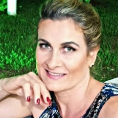 Paula Cristhina Niz Xavier