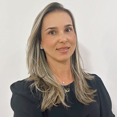 Karla Regina Nantes de Oliveira